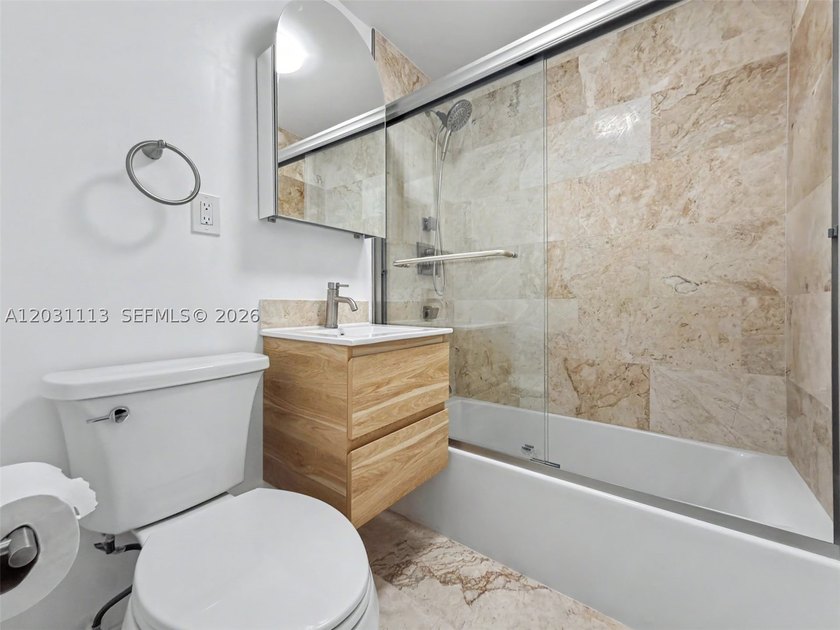 Welcome to this stunning , move-in-ready townhome style condo - photo 11