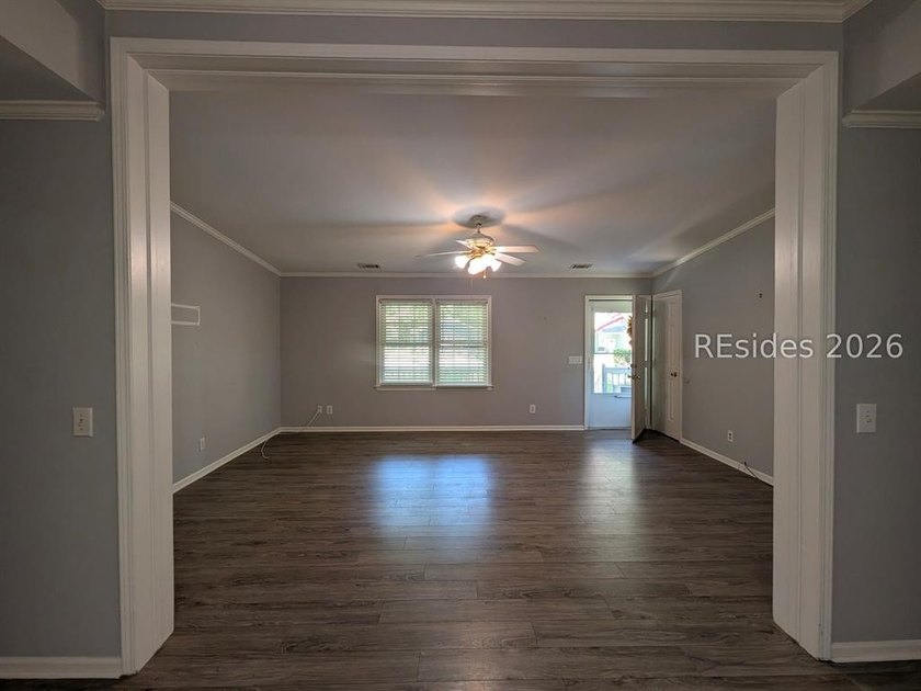 Single-level, elevated 3-bedroom, 2-bath home in the Baywood - photo 3