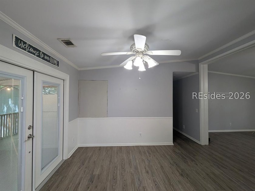 Single-level, elevated 3-bedroom, 2-bath home in the Baywood - photo 6