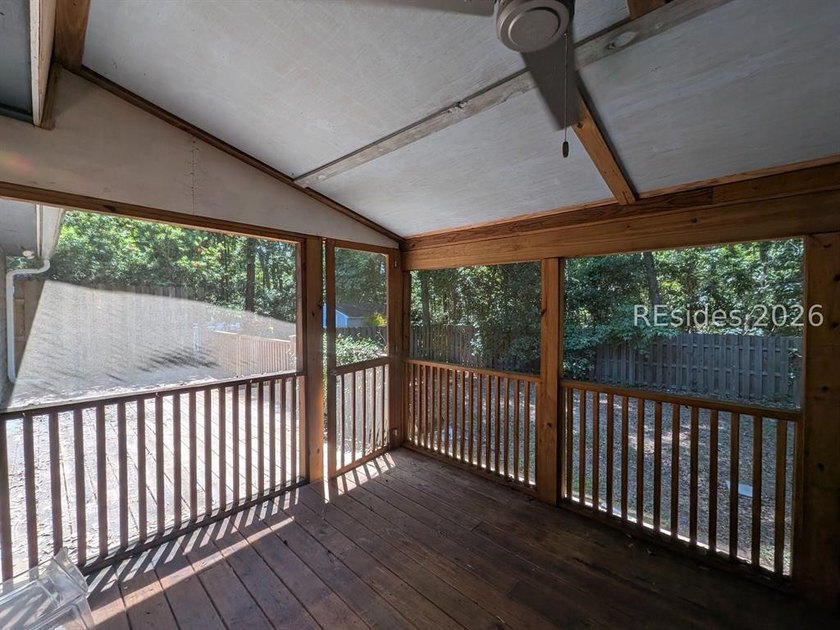 Single-level, elevated 3-bedroom, 2-bath home in the Baywood - photo 8