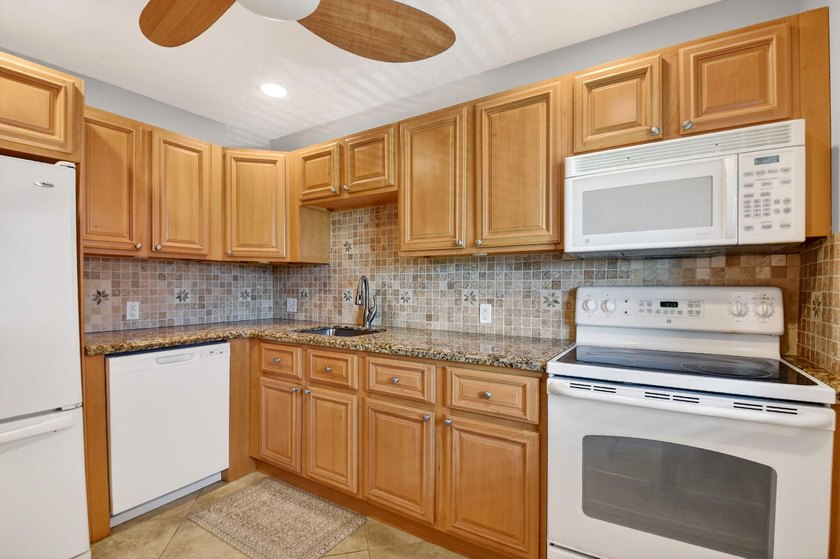 Finest location in Palm Beach County, ultra - private, 7- miles - photo 8