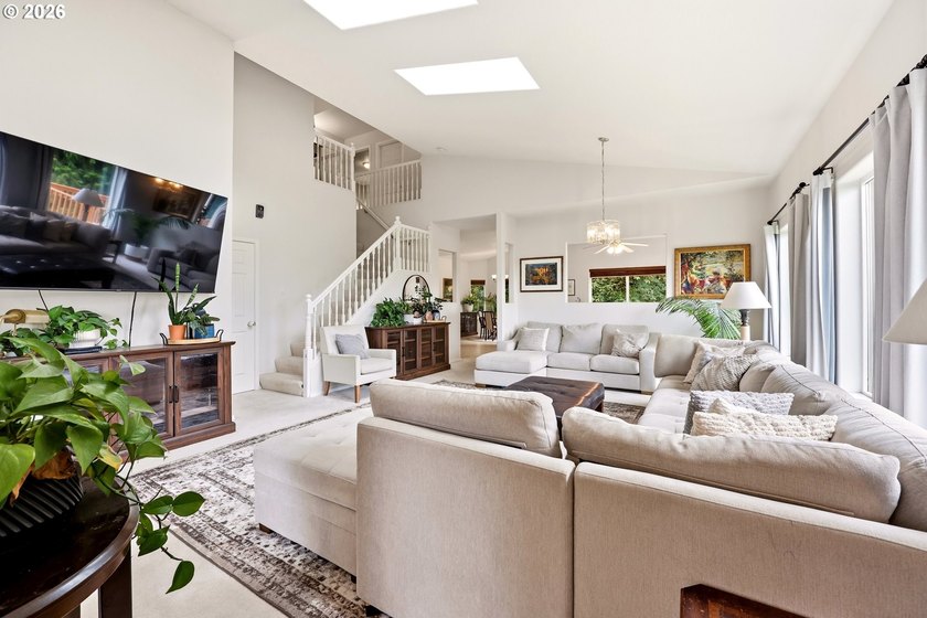Open House Sun 7/26 Noon - 2 PM Perched on a private, wooded - photo 4