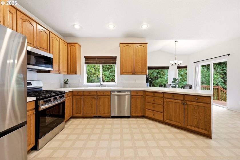 Open House Sun 7/26 Noon - 2 PM Perched on a private, wooded - photo 9
