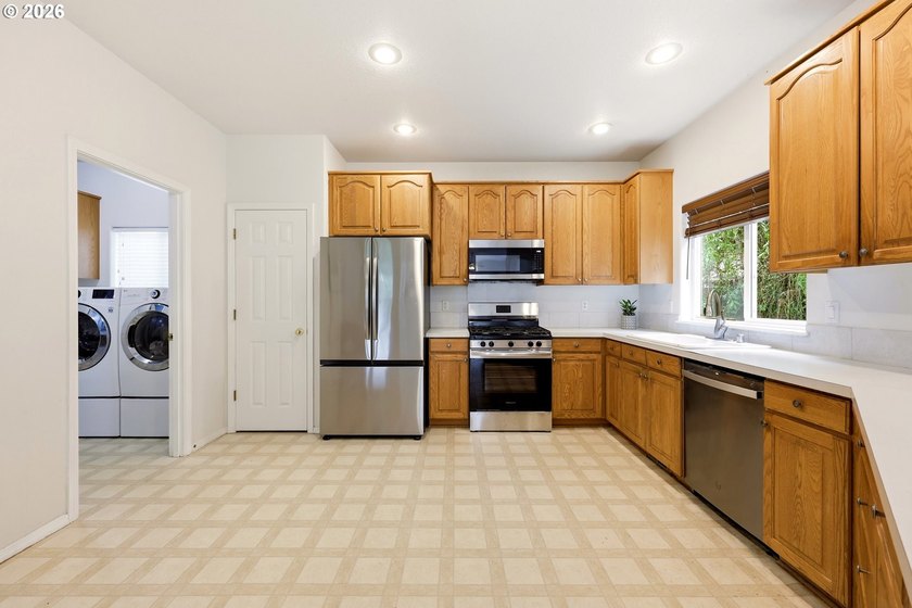 Open House Sun 7/26 Noon - 2 PM Perched on a private, wooded - photo 10