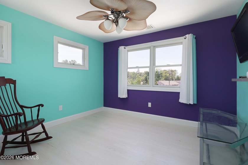 Wake up to stunning water views from this spacious 5-bedroom - photo 22