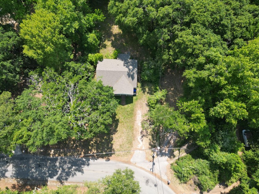Opportunity knocks at 1740 Dogwood Rd in Charleston--a rare - photo 5