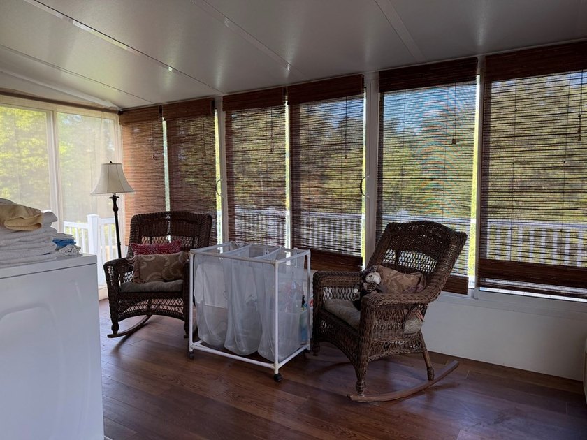 Charming updated traditional style home conveniently located in - photo 10