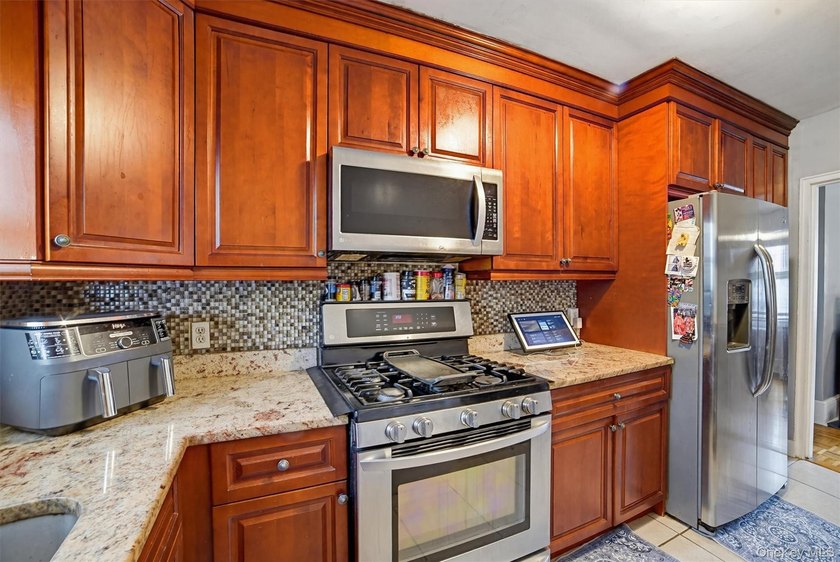 Welcome to 485 Webster Avenue, Unit #A7, in New Rochelle-a - photo 12