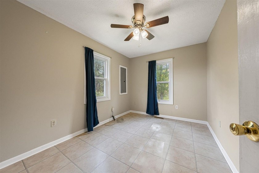 Investors, flippers, rental buyers, and handy owner-occupants: - photo 14