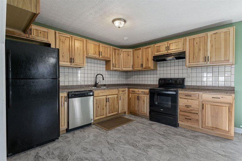 Investors, flippers, rental buyers, and handy owner-occupants: - photo 20