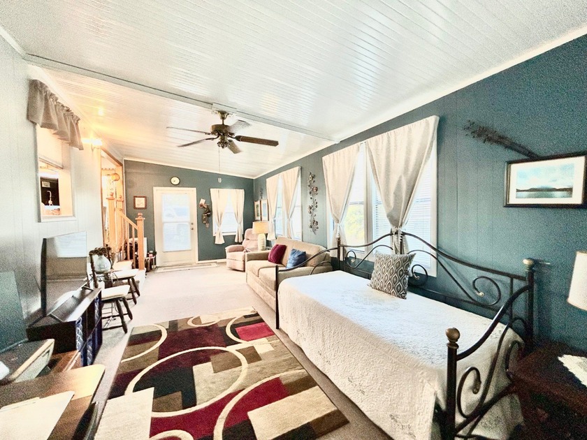 Discover comfort and style in this furnished 1-bedroom, 1-bath - photo 4