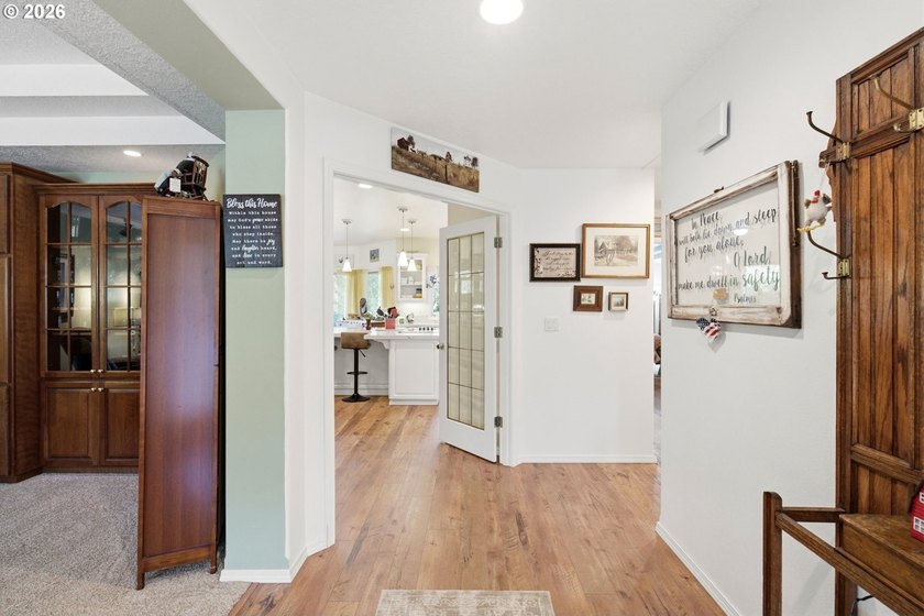 OPEN SUNDAY JULY 26th FROM 12pm - 2pm.Country living meets - photo 6