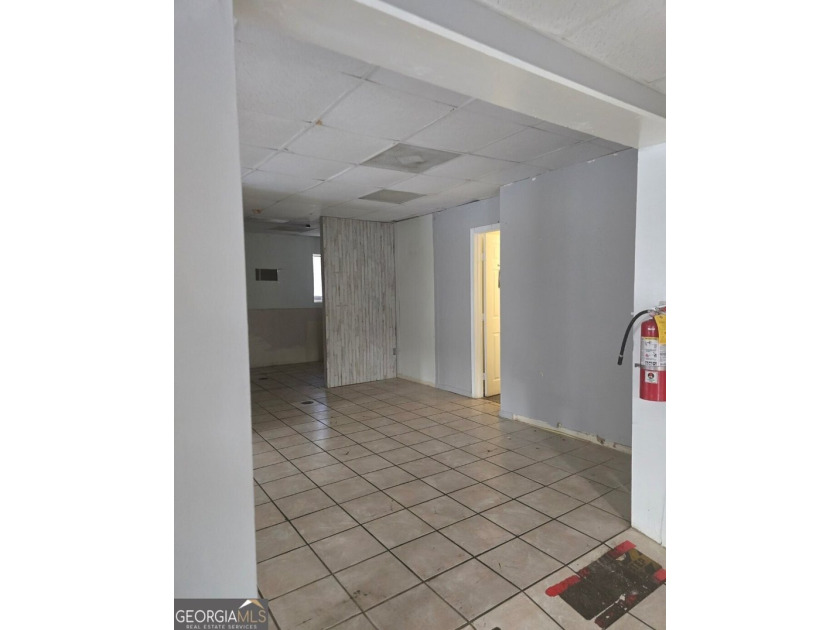 Rare investment opportunity! 7988 square feet - freestanding - photo 10