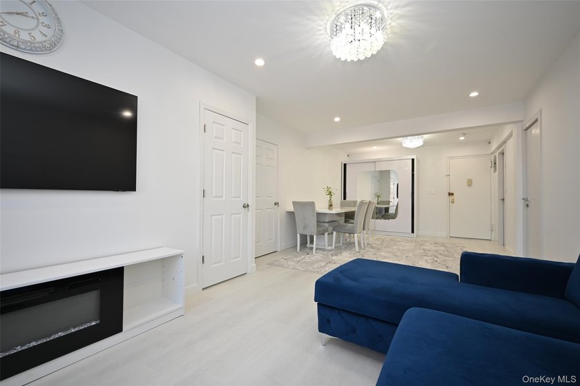 Welcome to your beautifully renovated studio oasis! This - photo 11