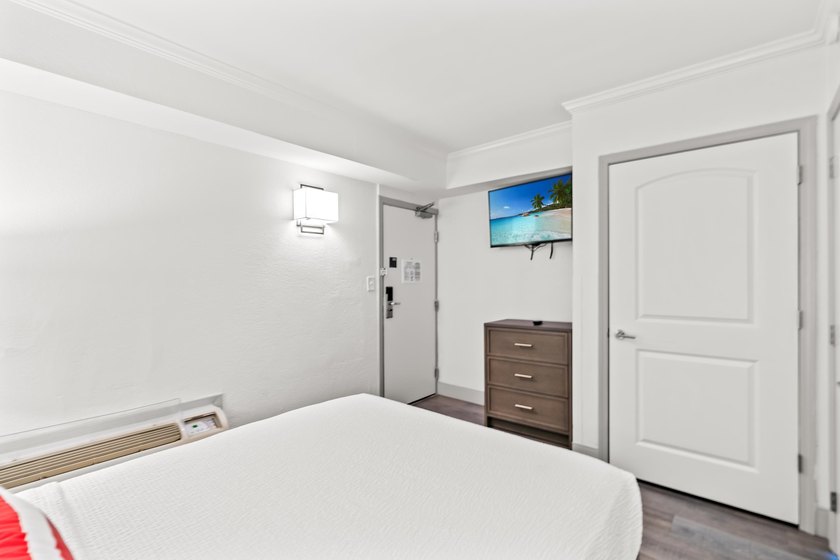 Beautifully renovated condo at Compass Cove Resort in Myrtle - photo 12