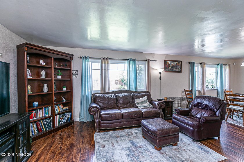 Welcome to your new Orcutt home! This beautifully updated - photo 12