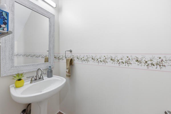 Welcome to Old Florida Bungalow Townhomes. A tastefully - photo 18