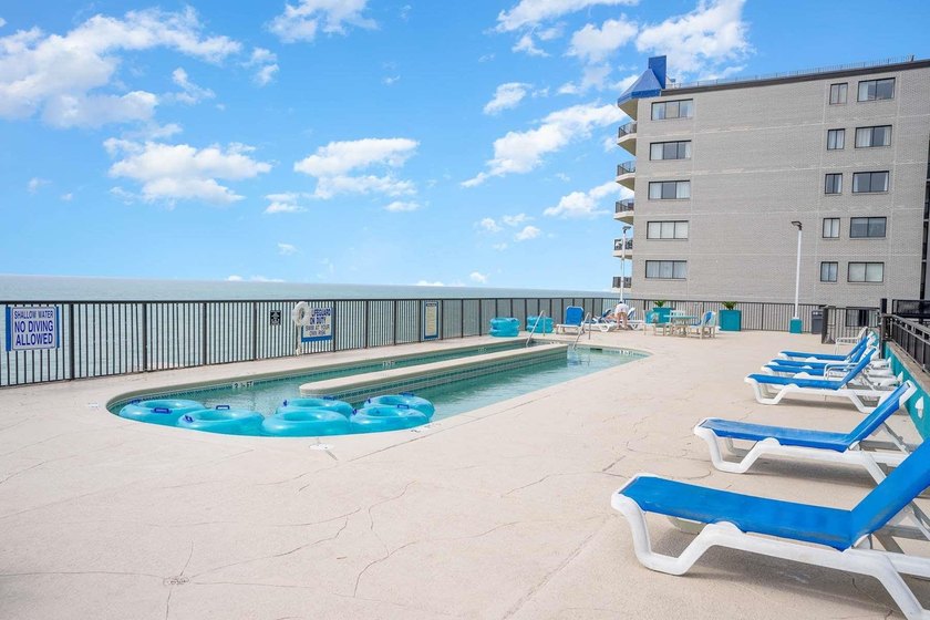 Welcome to your perfect coastal retreat at Myrtle Beach! This - photo 8