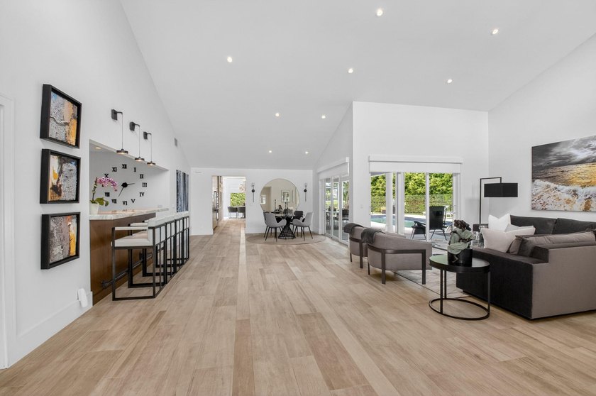 Renovated one-story home with 3 bedrooms + office on an - photo 2