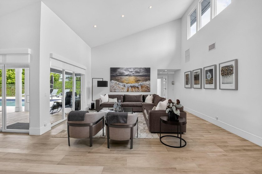 Renovated one-story home with 3 bedrooms + office on an - photo 4
