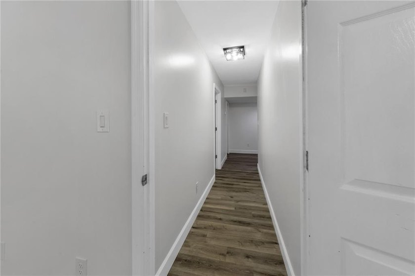Located just minutes from I-20 and only 30 minutes to Atlanta - photo 18