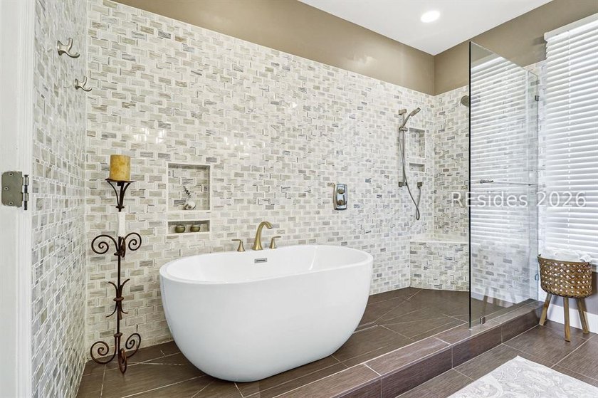 Nestled on a quiet cul-de-sac within the gated community of Old - photo 21