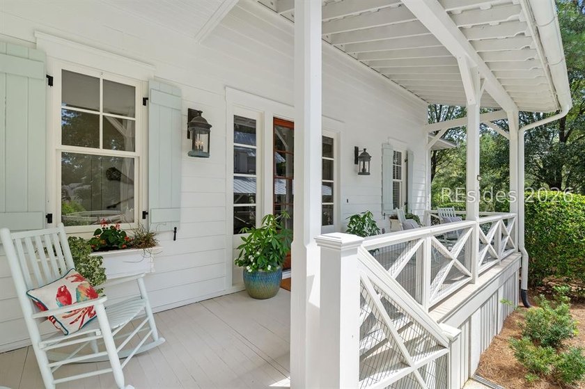 If you have dreamt of escaping to the Lowcountry and living on a - photo 3