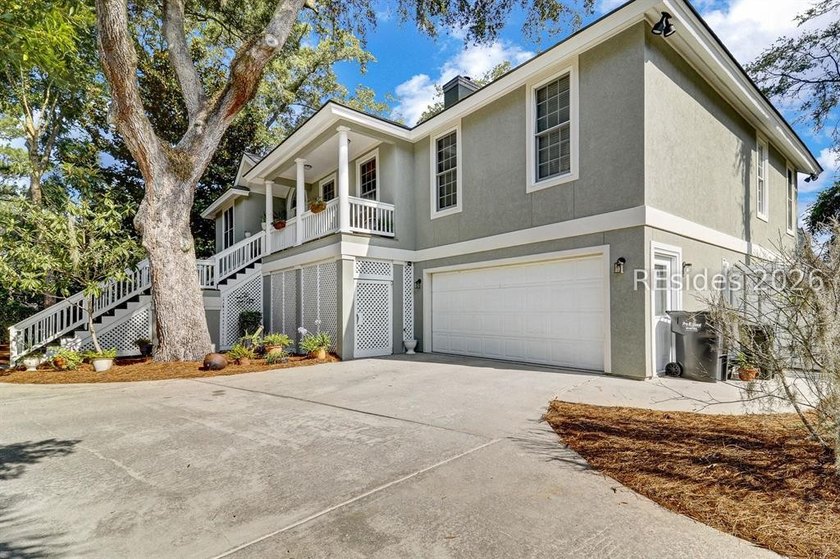 Nestled on a quiet cul-de-sac within the gated community of Old - photo 35