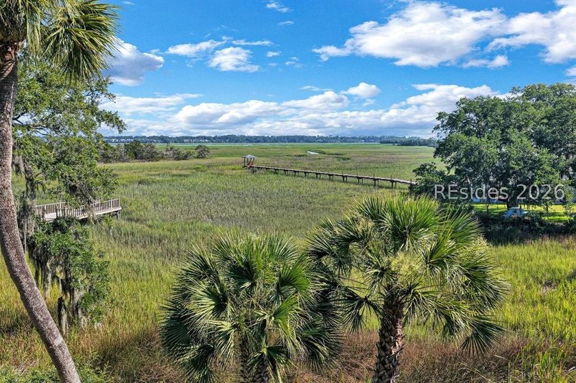 Nestled on a quiet cul-de-sac within the gated community of Old - photo 36