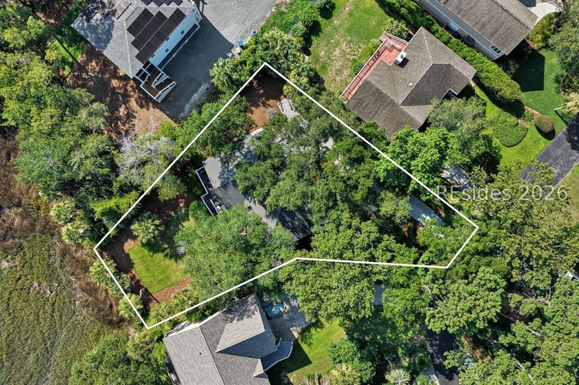 Nestled on a quiet cul-de-sac within the gated community of Old - photo 42