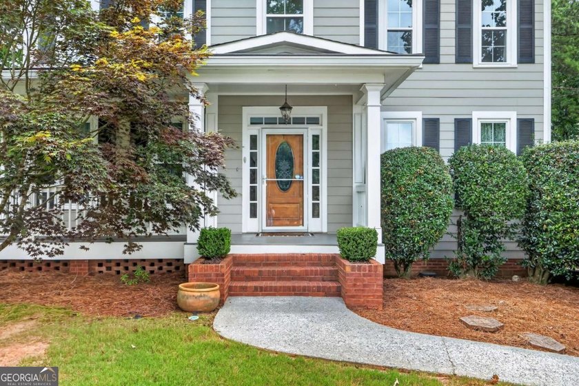 This Well-Maintained 4 Bedroom, 2.5 Bathroom Home with a - photo 2