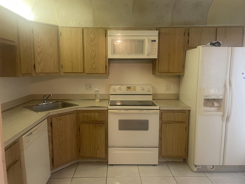 Seller is offering $5,000 credit!!!! 3-bedroom, 2.5-bath - photo 30