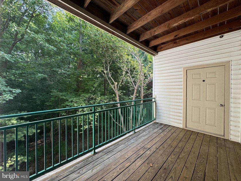 BEAUTIFUL AND SPACIOUS CONDO 2 BEDROOM 2 BATHROOM AND A DEN. NEW - photo 10