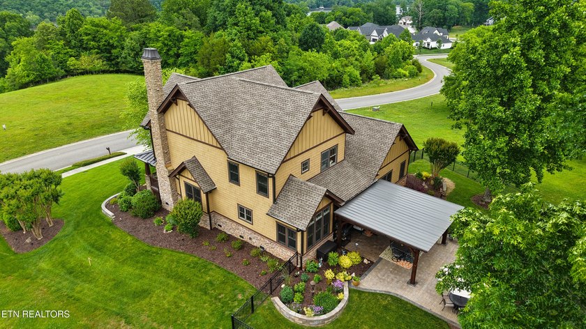 Perched on a hillside within the gated community of Tennessee - photo 37