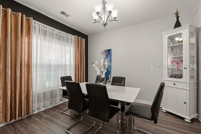Located in the heart of Bluffton, this beautifully maintained - photo 10