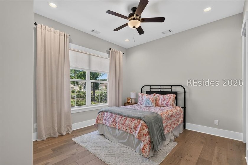 Custom-built Lowcountry living in the sought-after Riverbend - photo 7