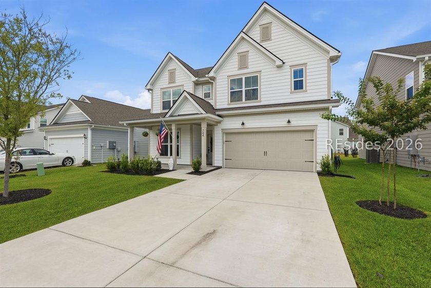 Better than new, move-in ready home in Malind Bluff Waterfront - photo 3