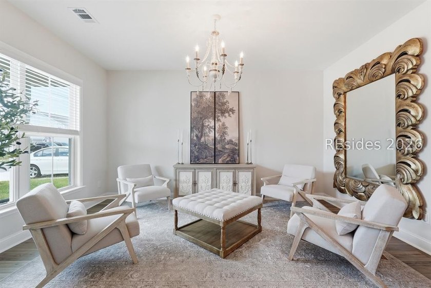 Better than new, move-in ready home in Malind Bluff Waterfront - photo 9