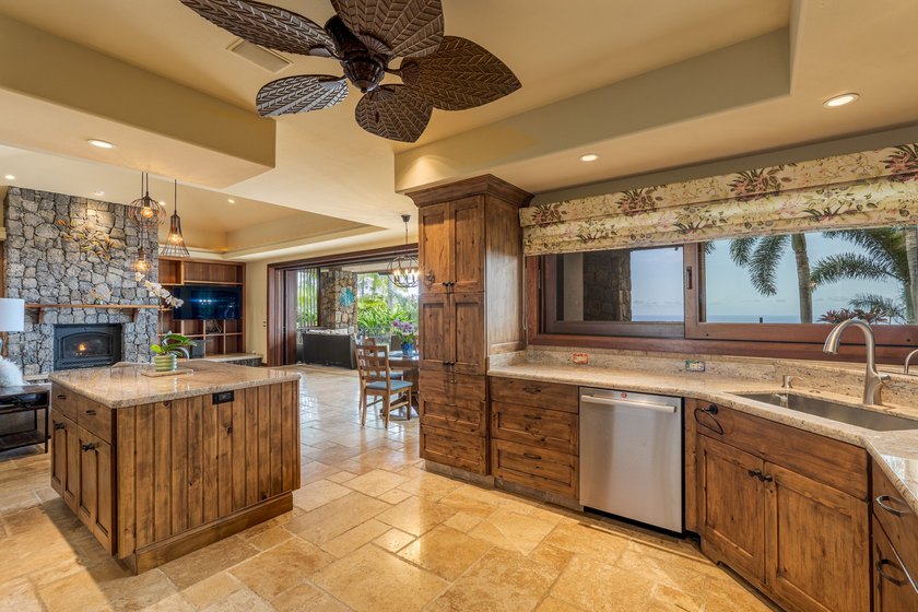 IOLANI- Owner highly motivated to sell this legacy hawaiian - photo 14