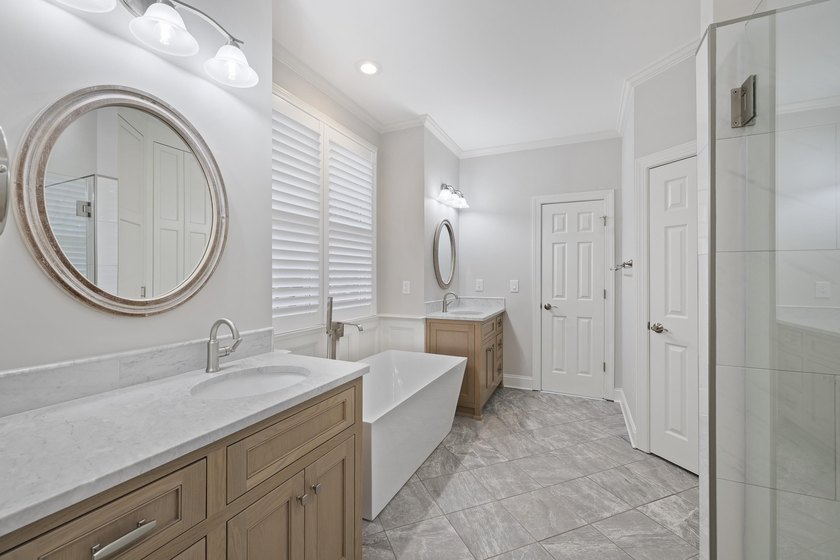 Golf-front on the tee box inside the gated Harbor Club community - photo 21