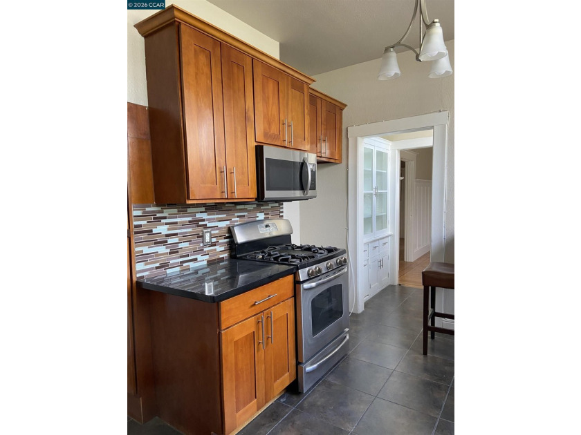 Stunning Victorian. Nob Hill Location. Many original details of - photo 33