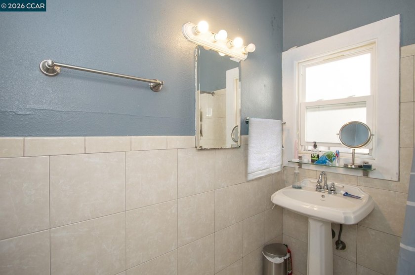 Stunning Victorian. Nob Hill Location. Many original details of - photo 44