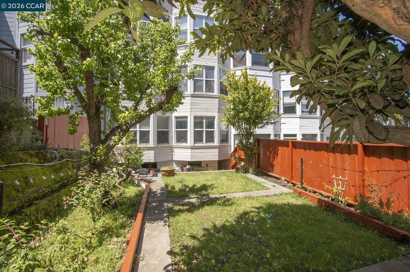 Stunning Victorian. Nob Hill Location. Many original details of - photo 49