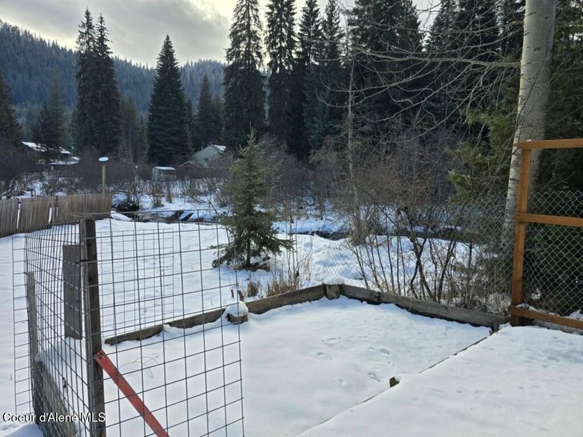 Prime location! About five minutes to Priest Lake with your own - photo 12