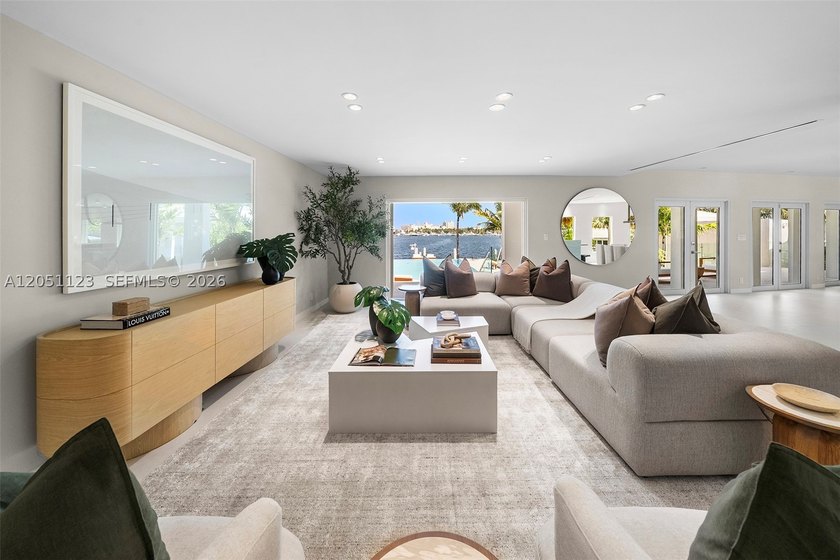 Spectacularly remodeled, unique corner estate situated on nearly - photo 38