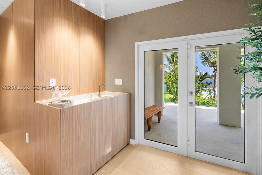 Spectacularly remodeled, unique corner estate situated on nearly - photo 45