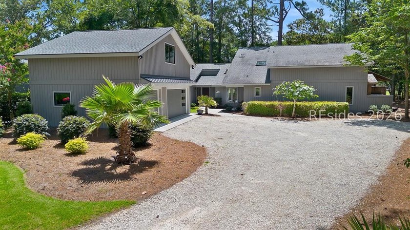 Private Golf Course Estate with Guest House, Bonus Suite &amp; - photo 2