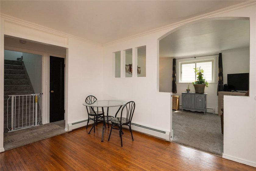 If you're searching for a home that's cute as a button, move-in - photo 14