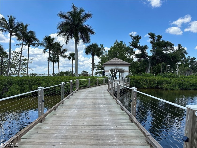 Enviable address and the ultimate Gulf Harbour Retreat! Luxury - photo 8