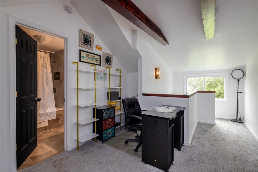 If you're searching for a home that's cute as a button, move-in - photo 22